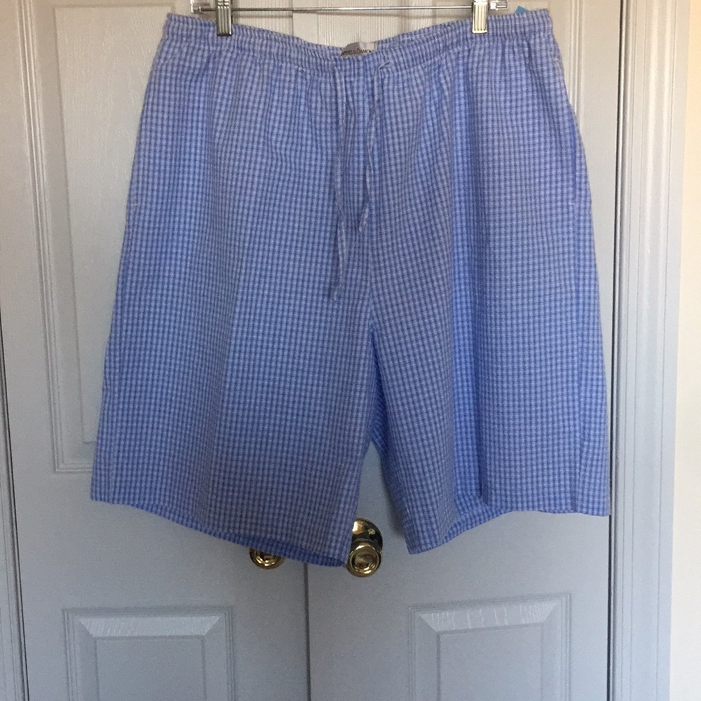 Seersucker Shorts by DRAPER’S & DAMONS